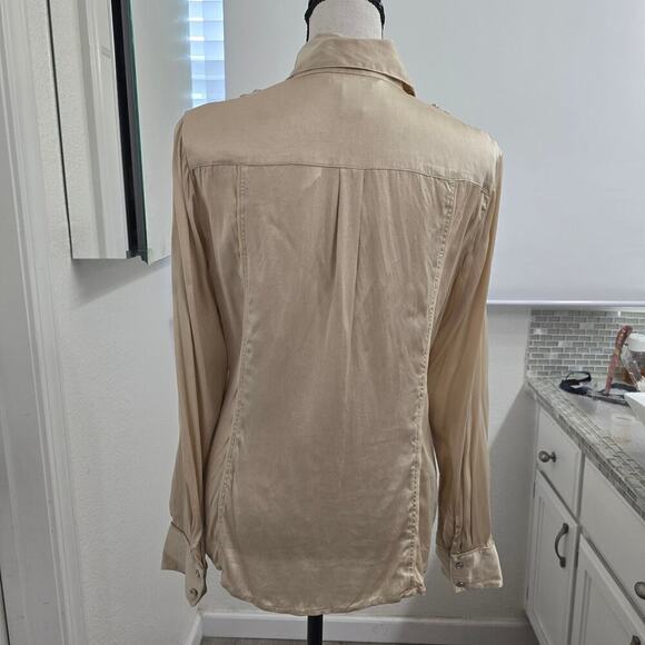 Women's Silk Blouse Sz 4 Champagne Button Down Long Sleeve Workwear Minimalist - Picture 5 of 10